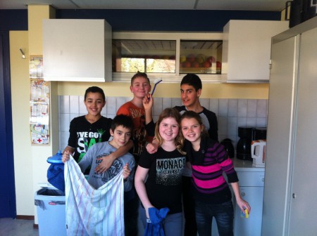 Het afwasteam van dinsdag.